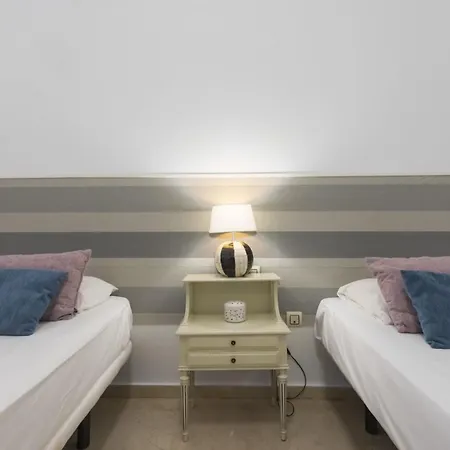 Comfortable Functional - Center - Train Station Lejlighed *